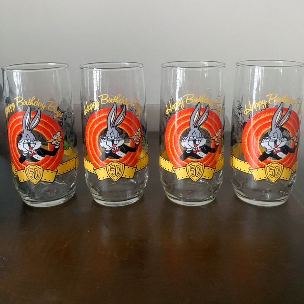 Vintage 1990 Warner Bros Happy Birthday Bugs Bunny 50th Anniversary Glasses